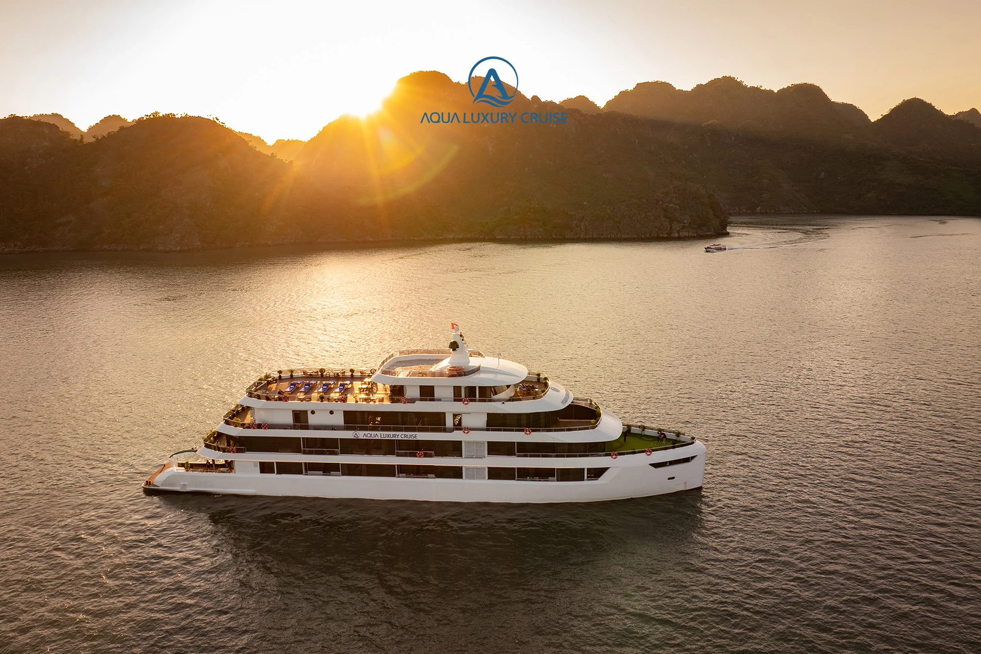 Aqua Luxury Cruise — Lan Ha Bay & Cat Ba, 2 Days 1 Night