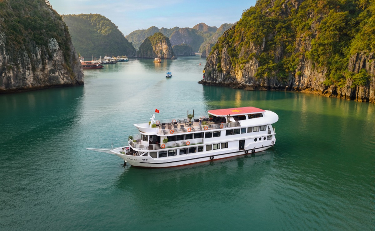 Quiet Bay Overnight Cruise — 3 Days 2 Nights